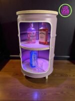 Table basse upcycling en tonneau métal avec plateau en verre et pieds en bois – Design industriel – Image 3