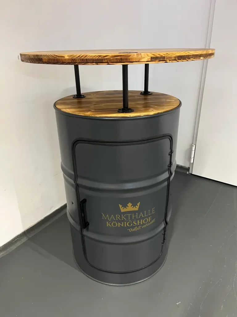 table de bar en tonneau métal upcyclé style loft industriel