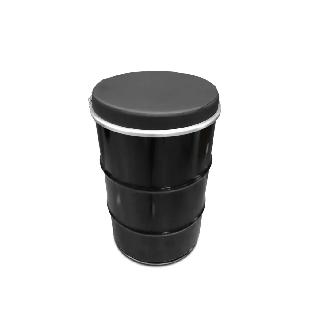 Tabouret baril industriel noir upcyclé avec coussin en skaï