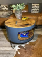Table basse upcycling en fût métal avec étagère intérieure et supérieure