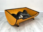 Lit pour chien en tonneau métal recyclé 200L – Big Buddy | Couchage upcycling industriel – Image 2