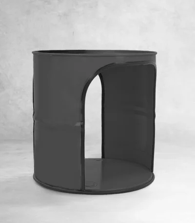 Table basse ronde en fût métal upcyclé Alina finition noire
