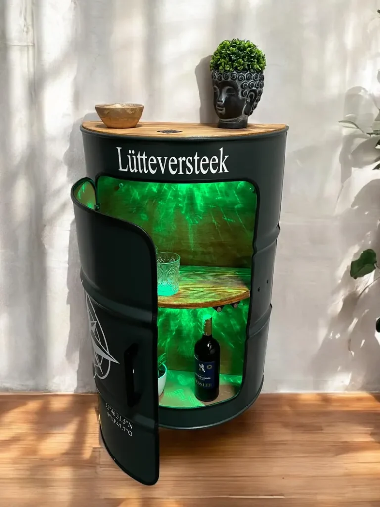 Étagère murale industrielle en tonneau métal recyclé Halbzeit avec étagères bois