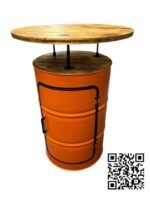 Table haute industrielle en fût métal recyclé 208 L avec étagères et plateau bois massif – Image 2