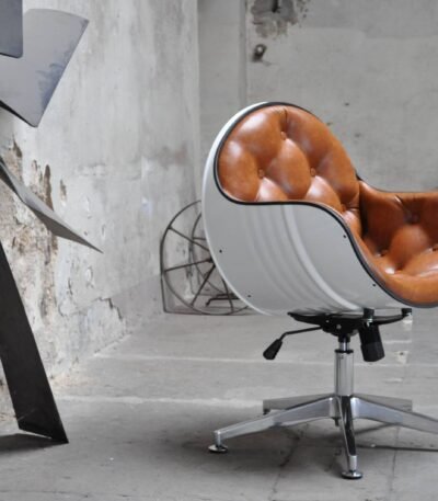 fauteuil de bureau en tonneau métal 200 litres design industriel