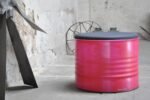 Tabouret tonneau métal 60L upcyclé avec assise rembourrée