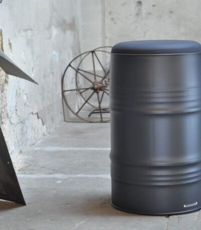 Tabouret en tonneau métal 200L upcyclé avec assise rembourrée