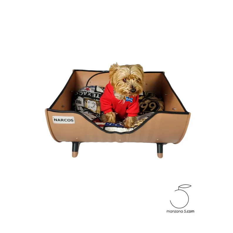 Lit pour chien industriel fabriqué à partir d’un baril métal recyclé 200L