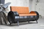 Canapé industriel en tonneau métal 200L upcyclé avec coussins