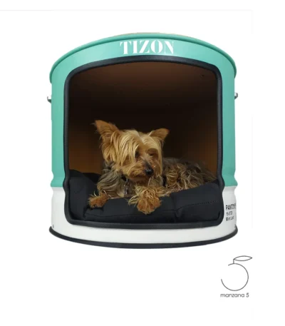 Meuble upcyclé industriel pour chien avec plateau en bois de pin