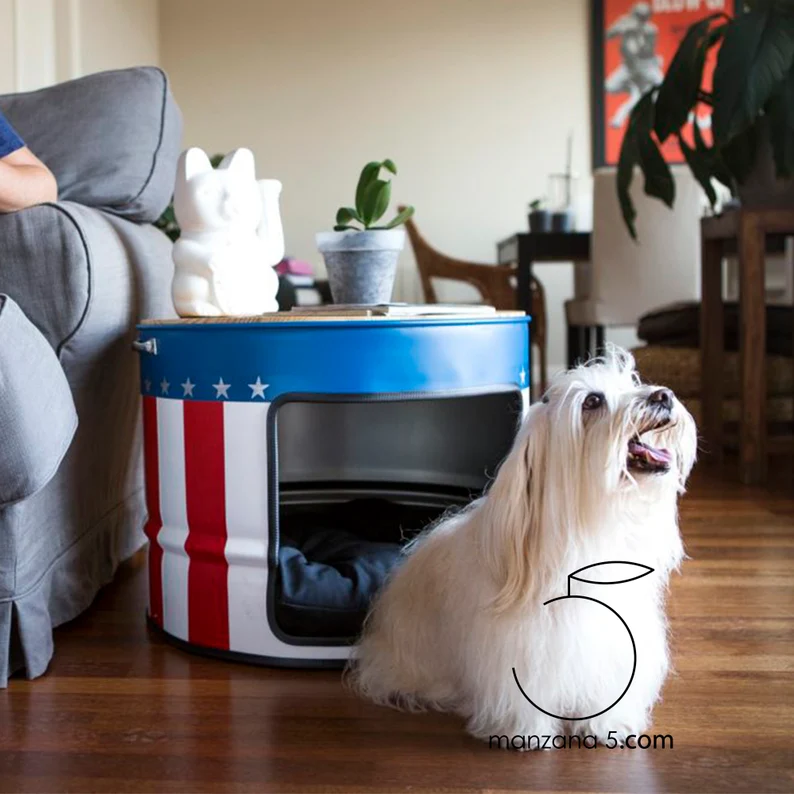 Niche pour chien en baril métallique recyclé style industriel Niche pour chien en baril métallique recyclé style industriel